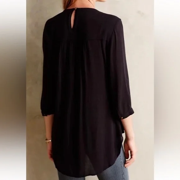 Anthropologie HD in Paris embroidered top with metal accents - Picture 2 of 5